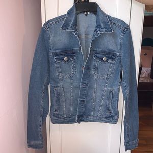 flexible denim jacket